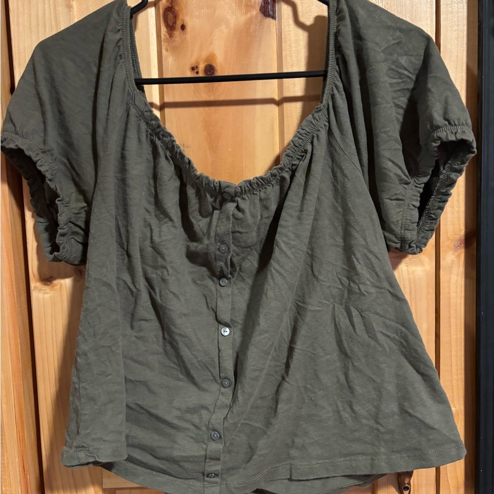 American Eagle shirt